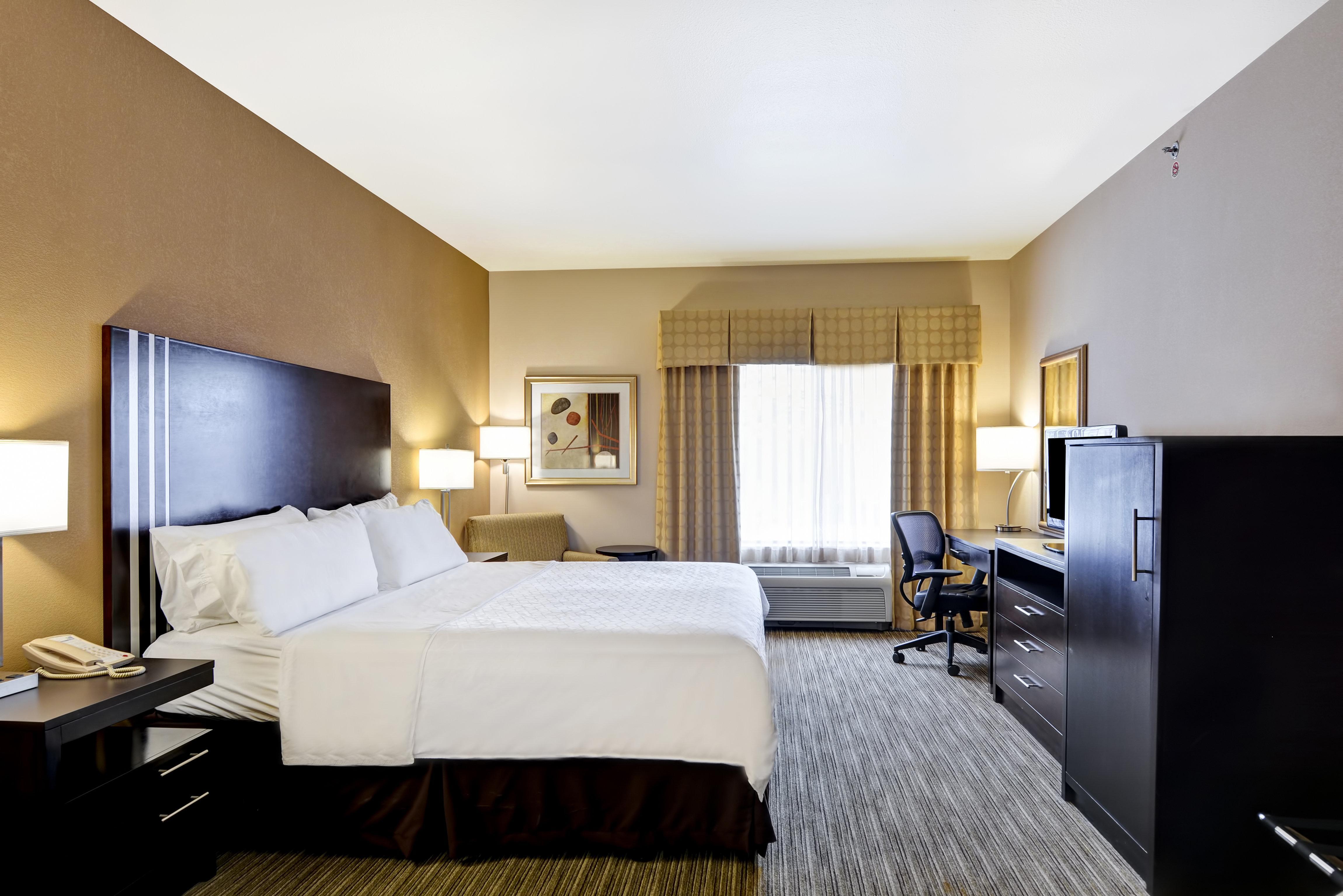 Holiday Inn Express Hotel & Suites Milwaukee-New Berlin, An Ihg Hotel מראה חיצוני תמונה