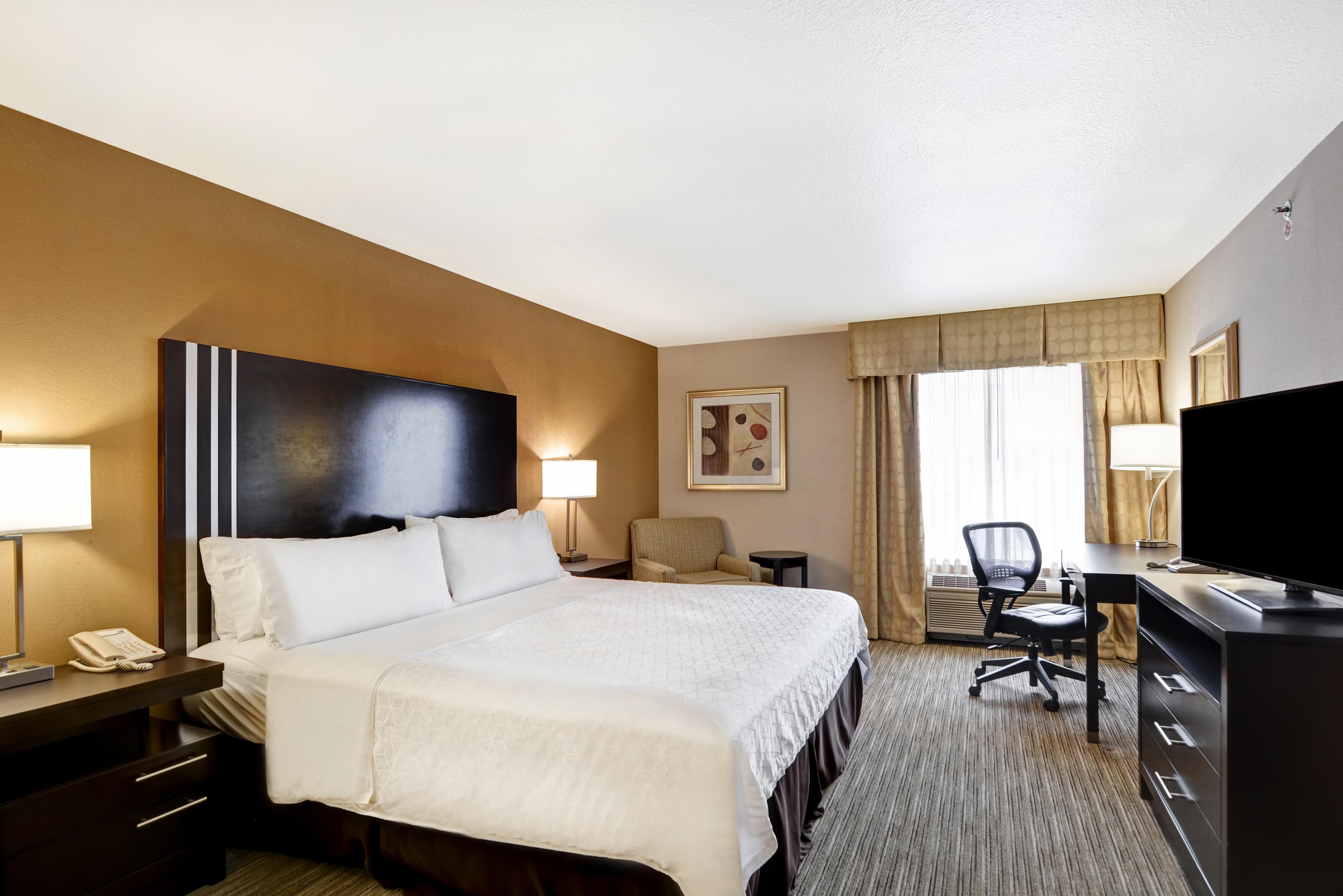 Holiday Inn Express Hotel & Suites Milwaukee-New Berlin By Ihg מראה חיצוני תמונה