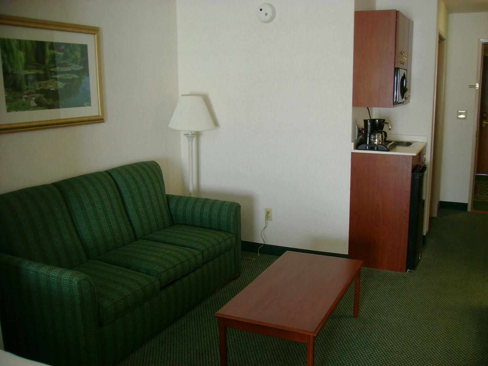 Holiday Inn Express Hotel & Suites Milwaukee-New Berlin By Ihg מראה חיצוני תמונה