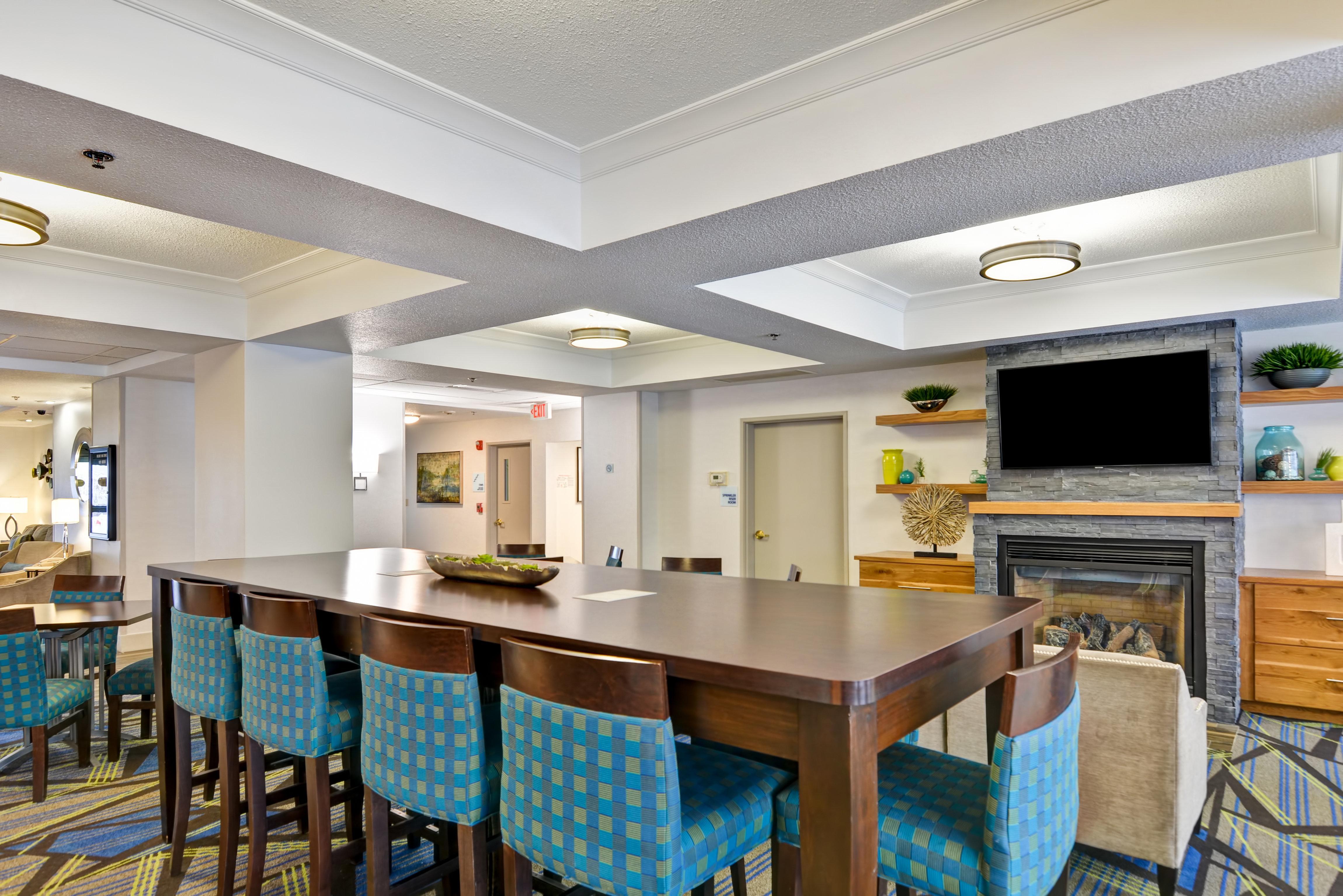 Holiday Inn Express Hotel & Suites Milwaukee-New Berlin By Ihg מראה חיצוני תמונה