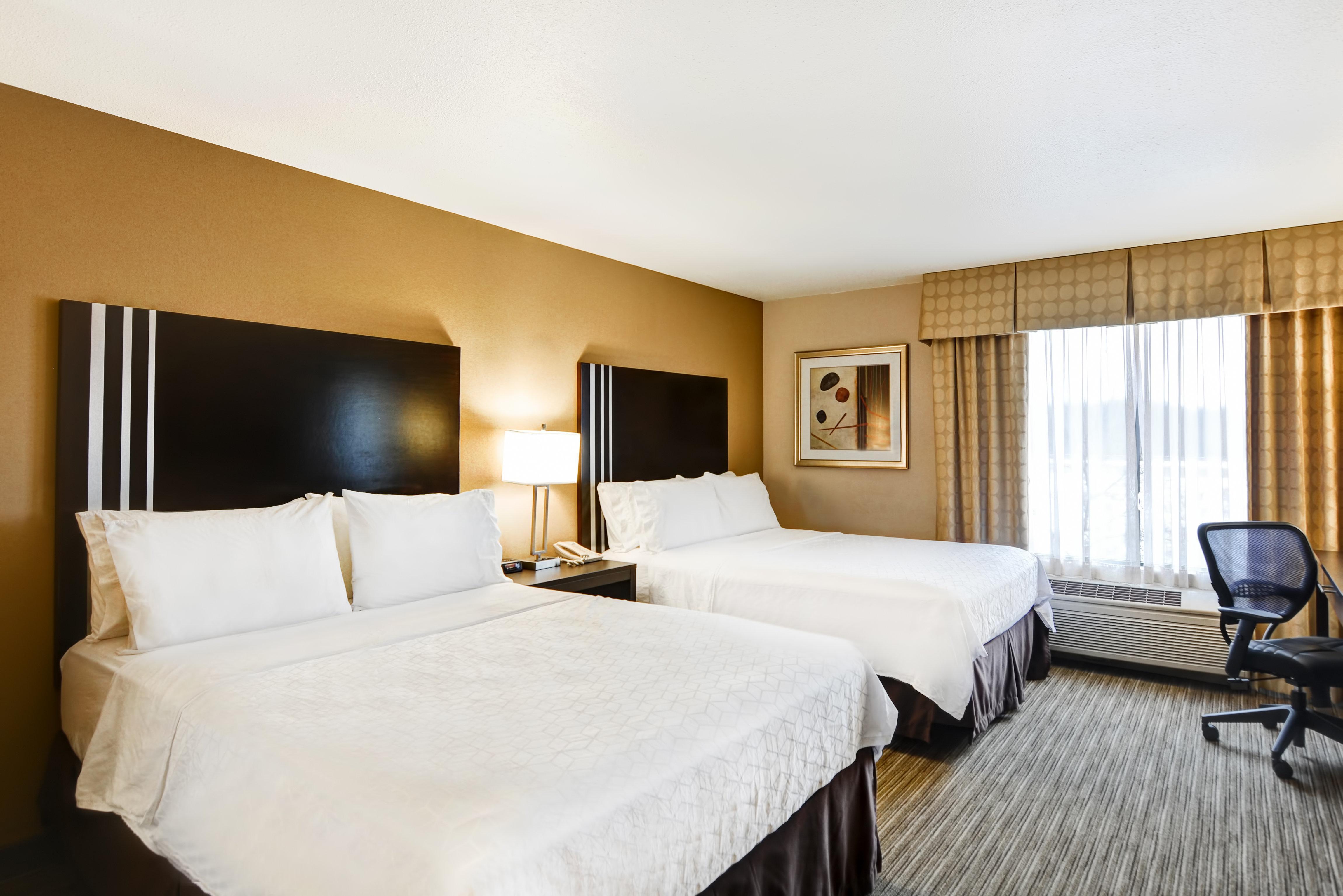 Holiday Inn Express Hotel & Suites Milwaukee-New Berlin By Ihg מראה חיצוני תמונה