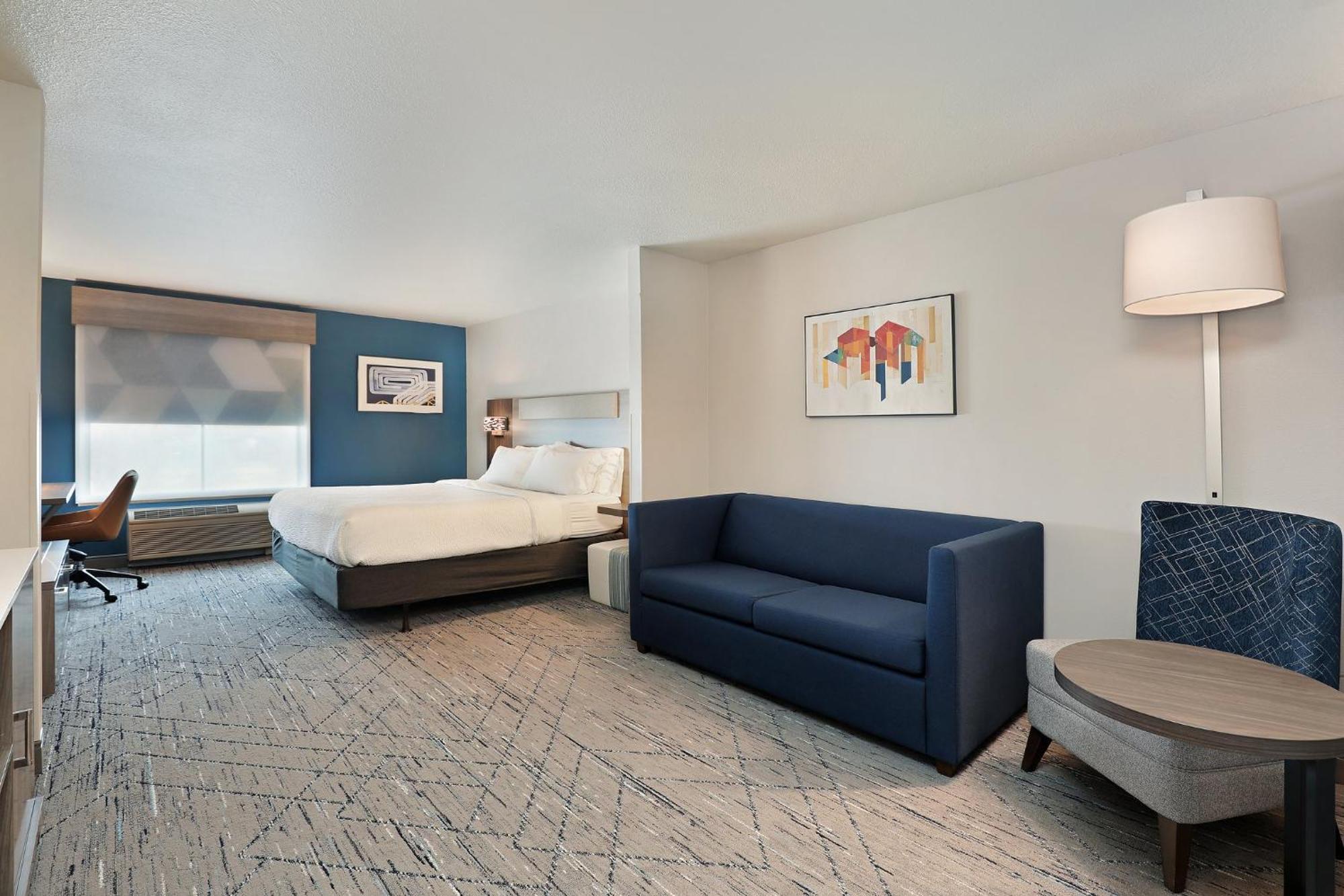 Holiday Inn Express Hotel & Suites Milwaukee-New Berlin By Ihg מראה חיצוני תמונה